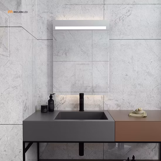 Espelho de maquiagem inteligente LED para banheiro de fábrica com interruptor regulável